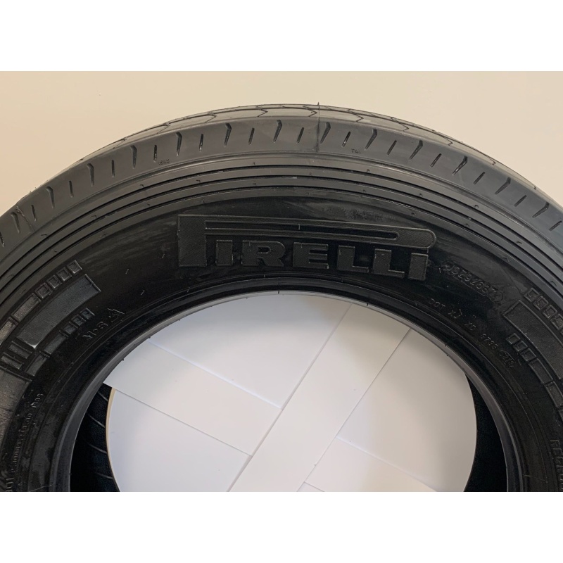 Tire 245/70R19.5 Pirelli FR01 Steer 14 Ply - Image 3