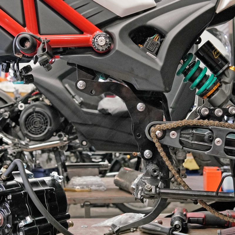 Chimera Engineering Bracket to Mount ZS190 Zongshen 190CC Engine to SSR Razkull Honda Grom 125 (2014-2020) - Image 7