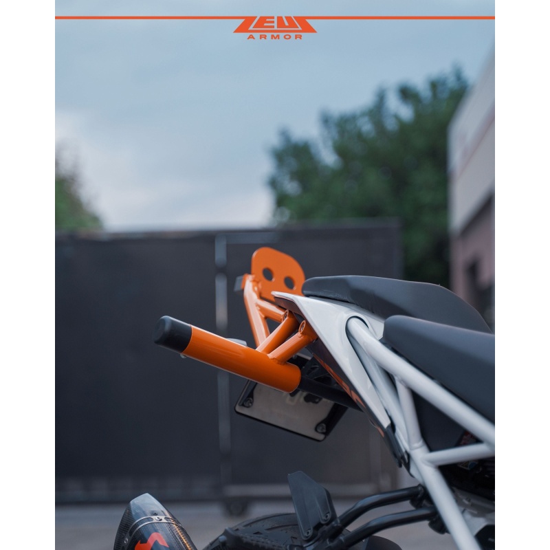 Zeus Armor Scrape Step Combo Bar - KTM DUKE 390 (2015-2023) - Image 4